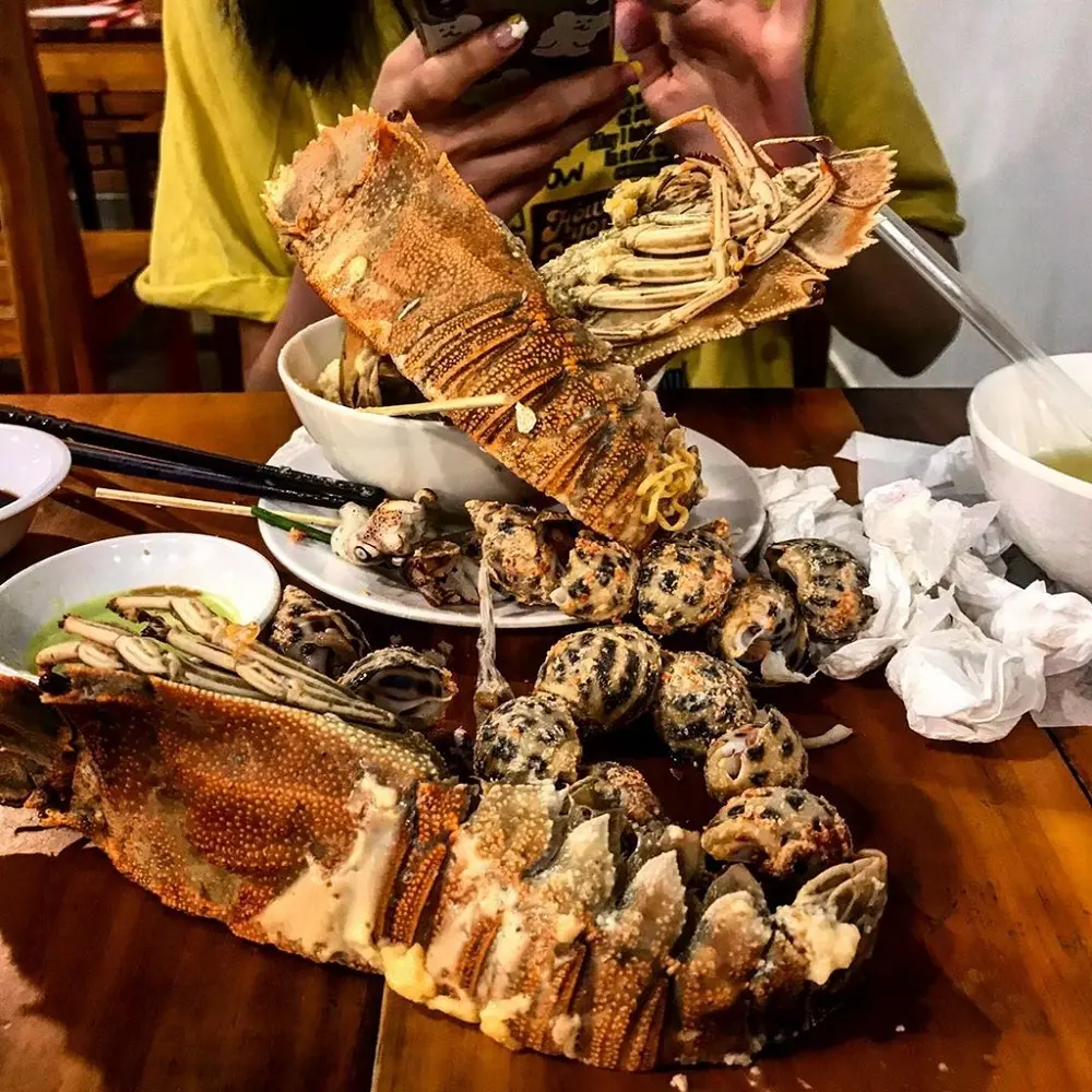 Bup Restaurant Ph&uacute; Quốc Qu&aacute;n Hải Sản B&igrave;nh D&acirc;n Được Y&ecirc;u Th&iacute;ch 13