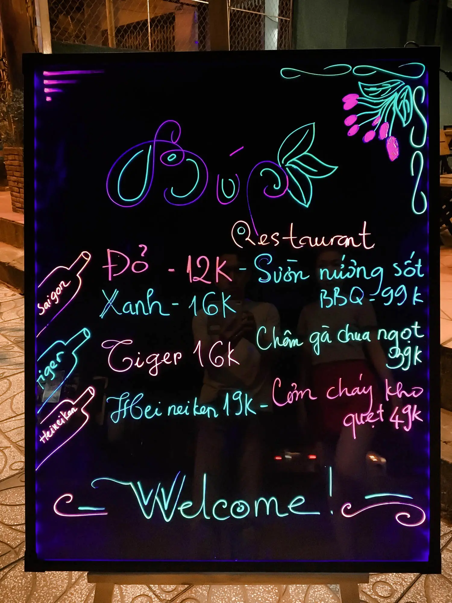 Bup Restaurant Ph&uacute; Quốc Qu&aacute;n Hải Sản B&igrave;nh D&acirc;n Được Y&ecirc;u Th&iacute;ch 3