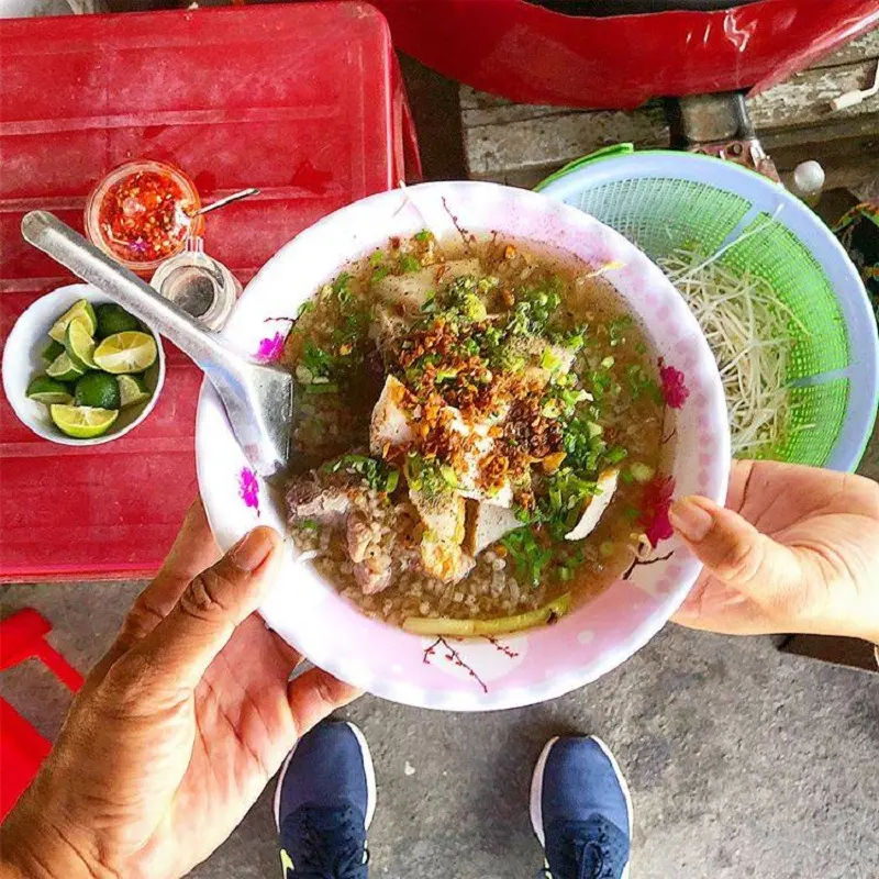 Ch&aacute;o chả đường 30 th&aacute;ng 4 - Top qu&aacute;n ngon Ph&uacute; Quốc gi&aacute; rẻ 2