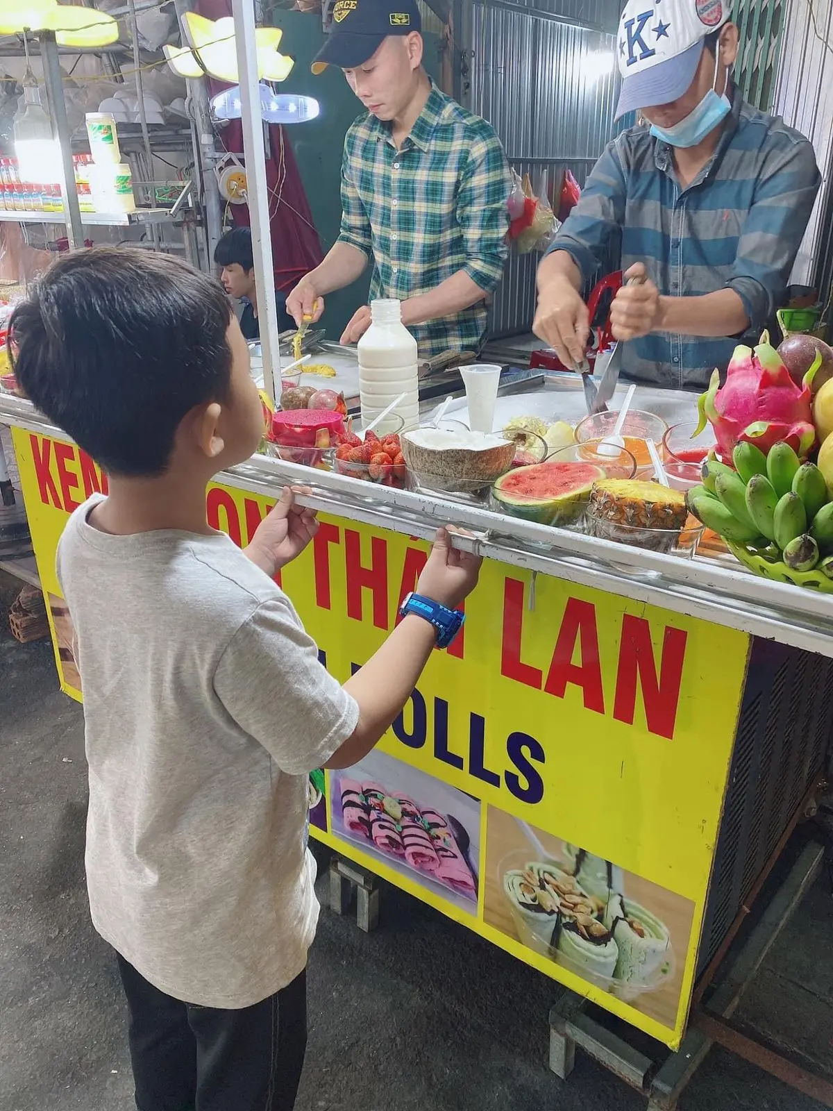 Check-in Ph&uacute; Quốc đừng qu&ecirc;n kem cuộn V&otilde; Thị S&aacute;u nổi tiếng 7