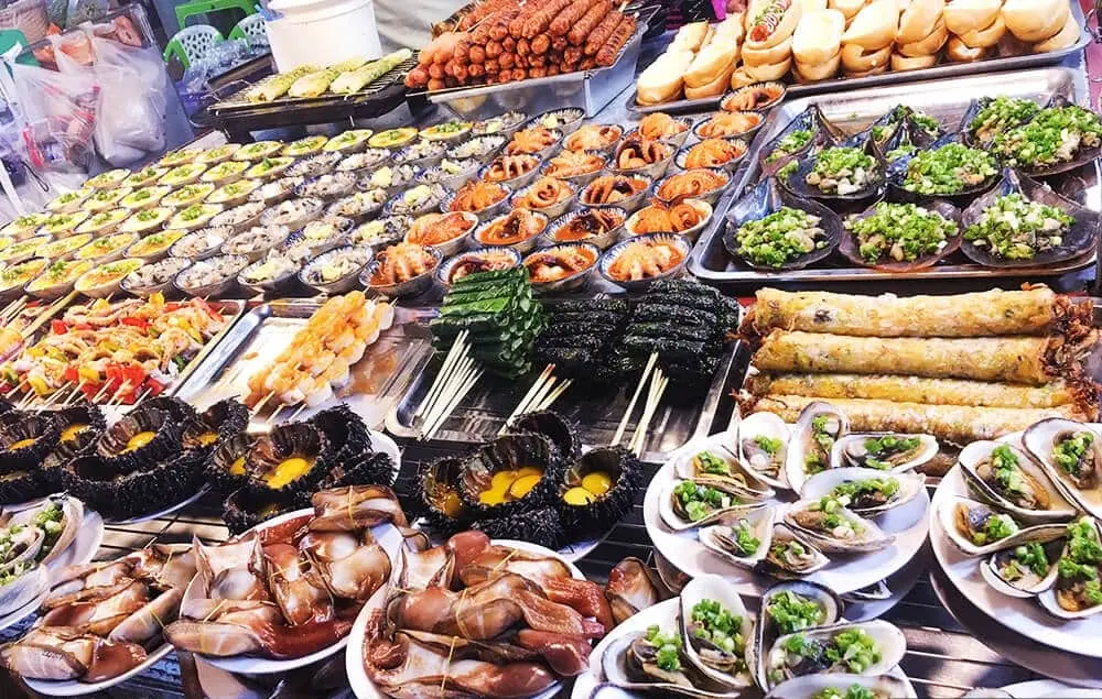 Chợ đ&ecirc;m Ph&uacute; Quốc - Thi&ecirc;n đường ăn uống chiều l&ograve;ng mọi t&iacute;n đồ ẩm thực 10