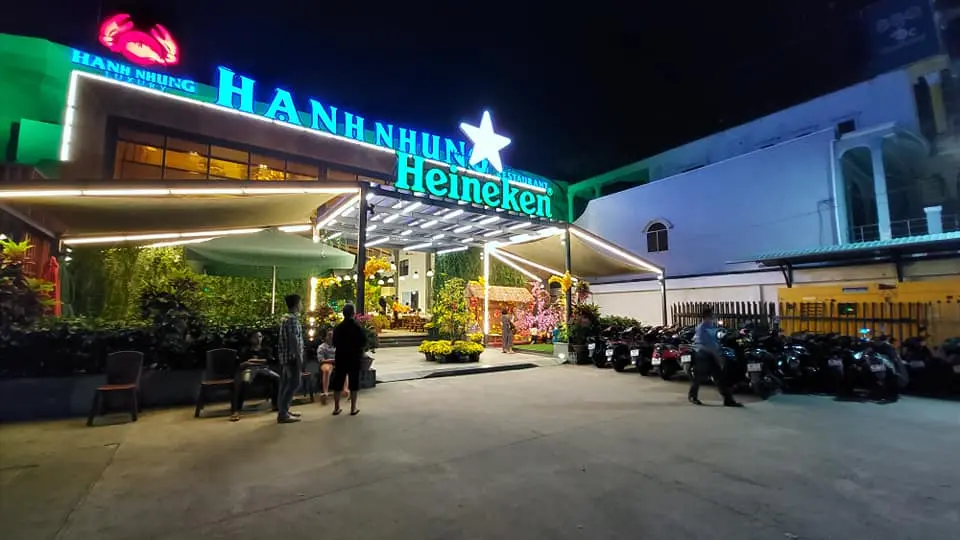 Hạnh Nhung Luxury Restaurant - Chuỗi nh&agrave; h&agrave;ng c&oacute; thiết kế đẹp v&agrave; rộng nhất Ph&uacute; Quốc 2