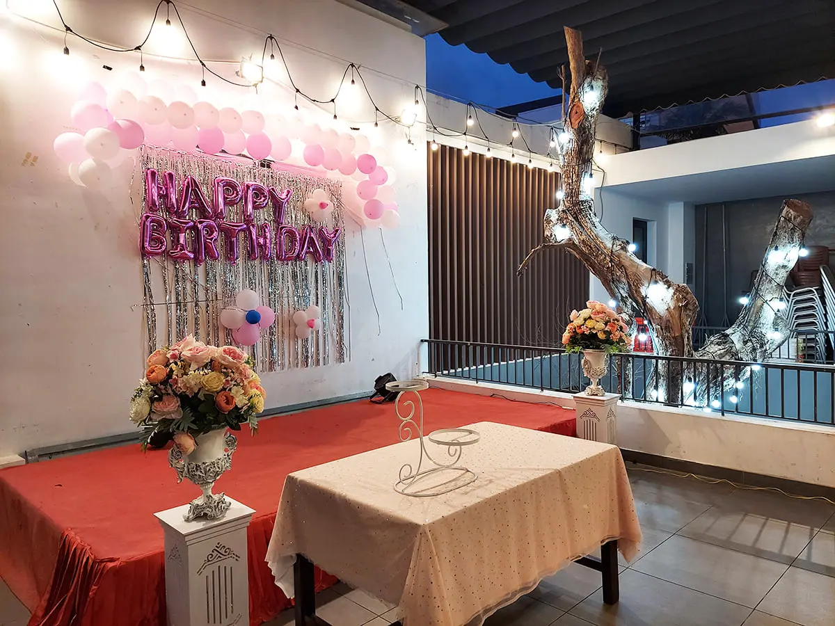 Hạnh Nhung Luxury Restaurant - Chuỗi nh&agrave; h&agrave;ng c&oacute; thiết kế đẹp v&agrave; rộng nhất Ph&uacute; Quốc 12