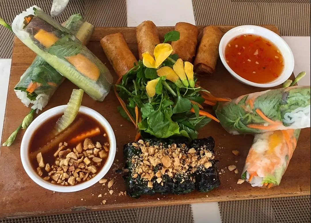 Mai Jo Refined Restaurant Phu Quoc - Kh&ocirc;ng gian ấm c&uacute;ng sang trọng ẩn m&igrave;nh trong con ng&otilde; nhỏ 14