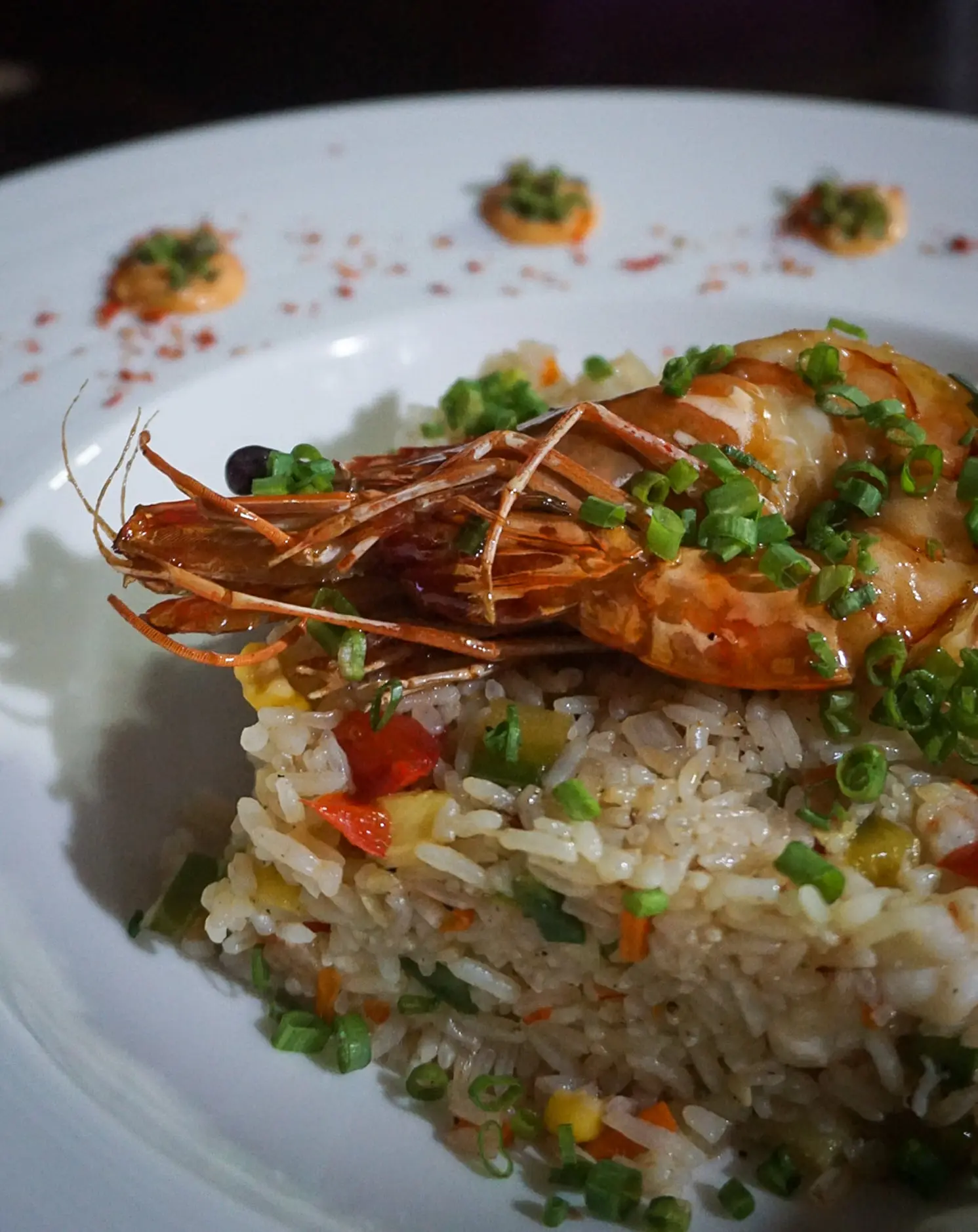 Mai Jo Refined Restaurant Phu Quoc - Kh&ocirc;ng gian ấm c&uacute;ng sang trọng ẩn m&igrave;nh trong con ng&otilde; nhỏ 9