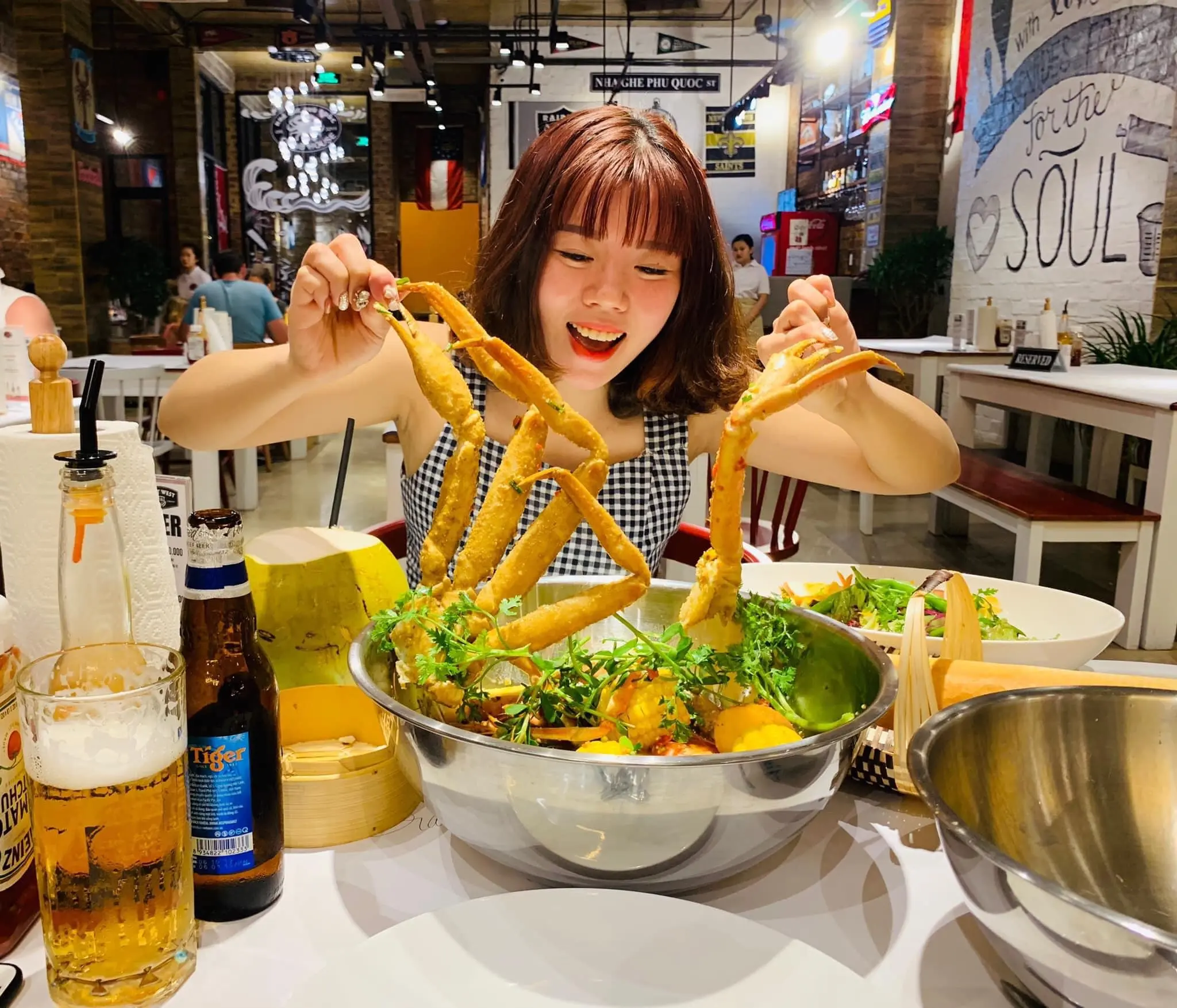 Nh&agrave; Ghẹ Ph&uacute; Quốc (nha hang Crab House) - Lựa chọn h&agrave;ng đầu của thực kh&aacute;ch m&ecirc; hải sản 29