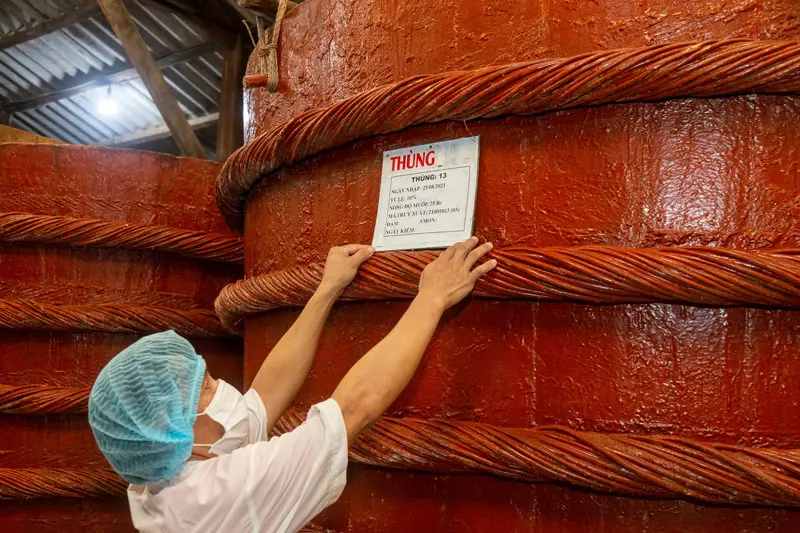 Nước mắm Ph&uacute; Quốc: Đặc sản Đảo Ngọc vang danh quốc tế 4