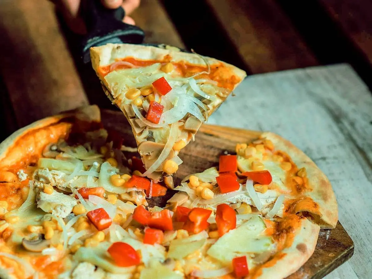 Pizza Taxi Ph&uacute; Quốc Qu&aacute;n Pizza Được Y&ecirc;u Th&iacute;ch Nhất Đảo Ngọc 14