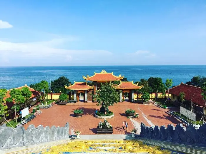 Hướng dẫn đường đi l&agrave;ng ch&agrave;i H&agrave;m Ninh Ph&uacute; Quốc 11