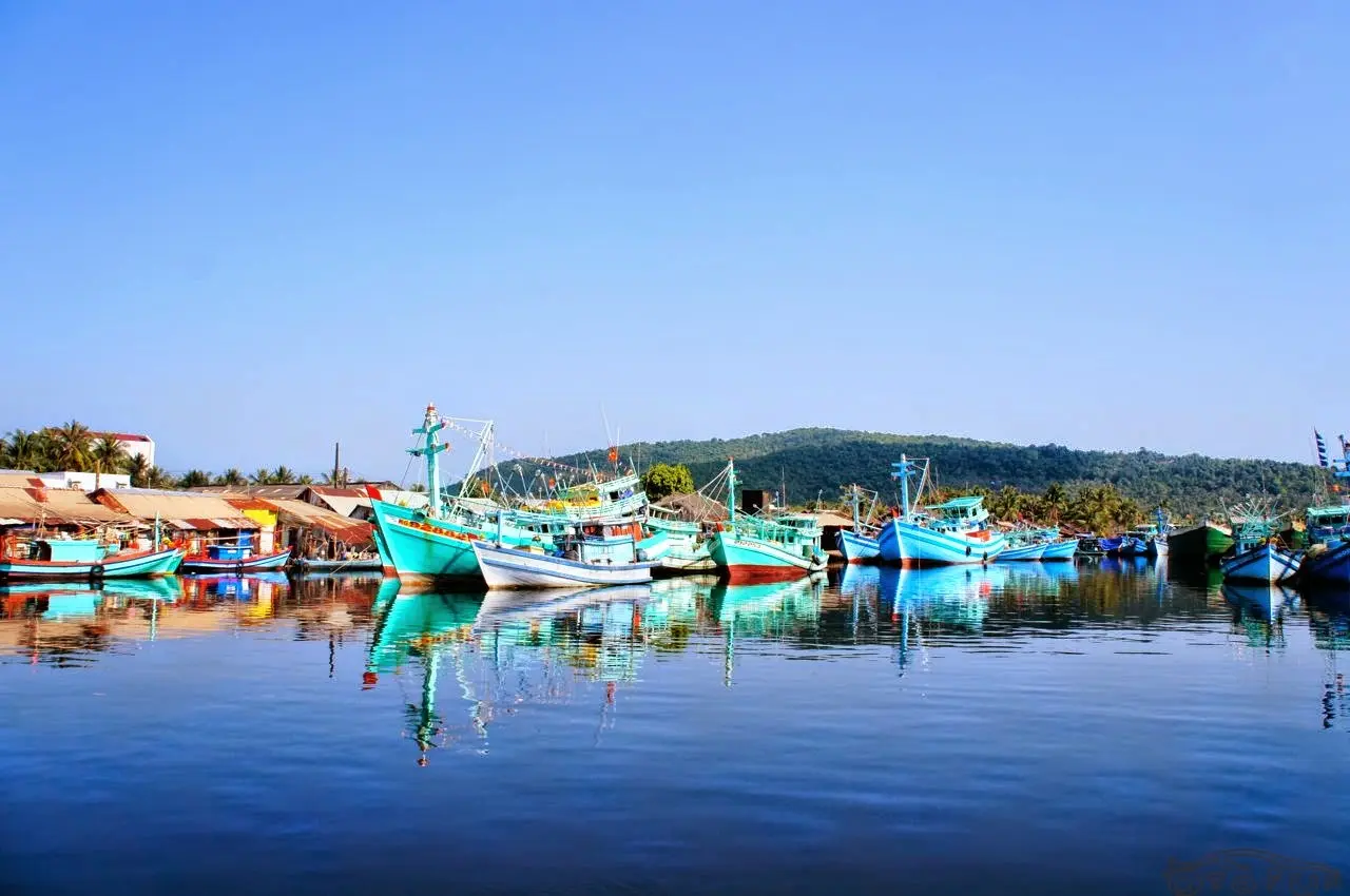 Hướng dẫn đường đi l&agrave;ng ch&agrave;i H&agrave;m Ninh Ph&uacute; Quốc 3