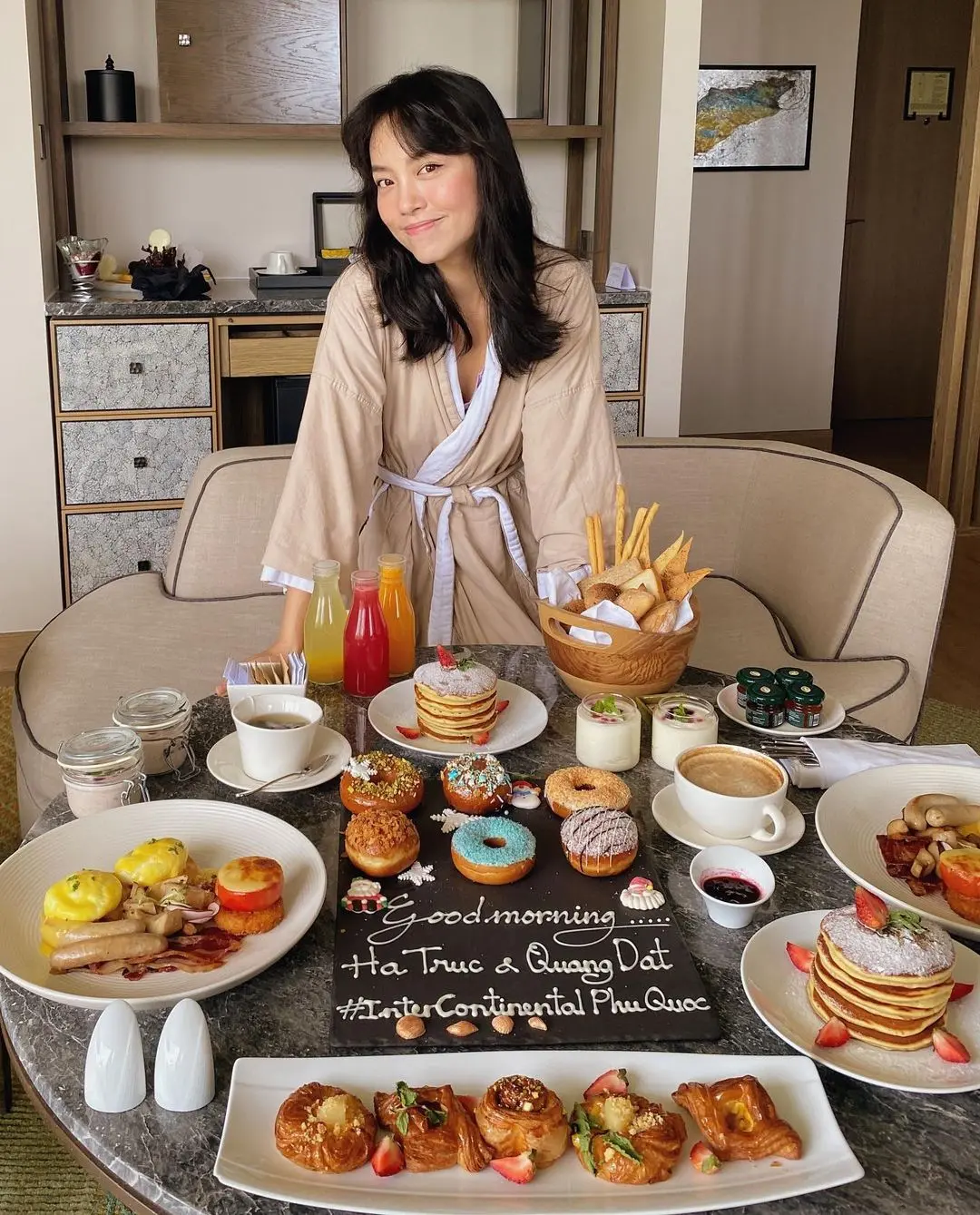 Check-in Ph&uacute; Quốc c&ugrave;ng cặp đ&ocirc;i hot instagram vạn người m&ecirc; H&agrave; Tr&uacute;c &ndash; Quang Đạt 2