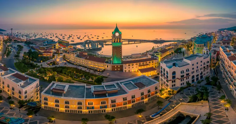 Check in tại Thị trấn Hoàng hôn Sunset Town Phú Quốc 9