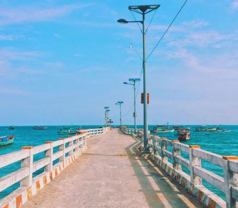 Đảo Lại Sơn, h&ograve;n đảo hoang sơ với những trải nghiệm kh&oacute; qu&ecirc;n 9