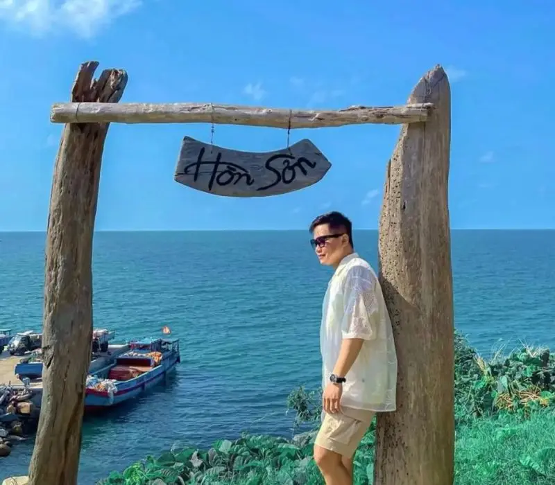 Đảo Lại Sơn, h&ograve;n đảo hoang sơ với những trải nghiệm kh&oacute; qu&ecirc;n 8