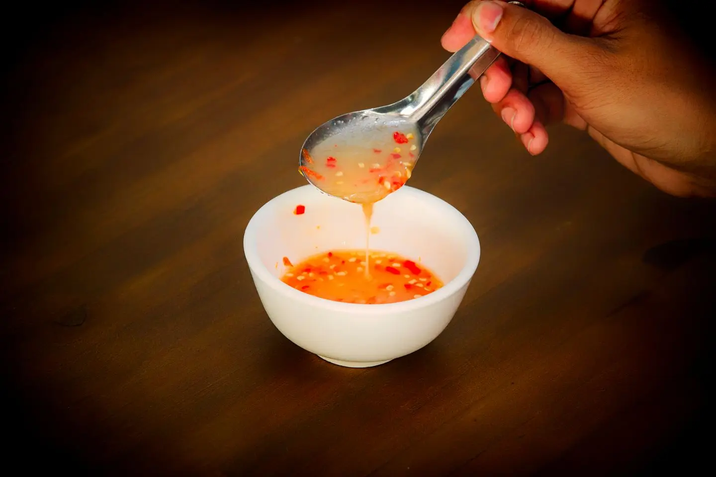 Kỳ lạ qu&aacute;n b&uacute;n tự trả tiền tự phục vụ đ&ocirc;ng nườm nượp ở Ph&uacute; Quốc 6