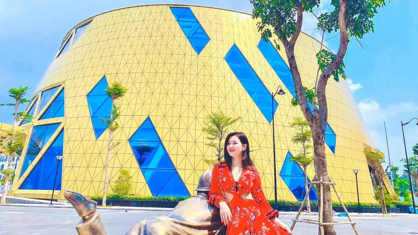 Sống ảo đi&ecirc;n đảo ở VinWonders Ph&uacute; Quốc - Review của bạn L&ecirc; Thu Hương - C&ocirc; n&agrave;ng 9x xinh đẹp đam m&ecirc; du lịch 5