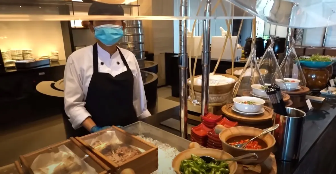 Trải nghiệm chất lượng 5 sao Intercontinental Phú Quốc của Youtuber Benjamin Trần 11