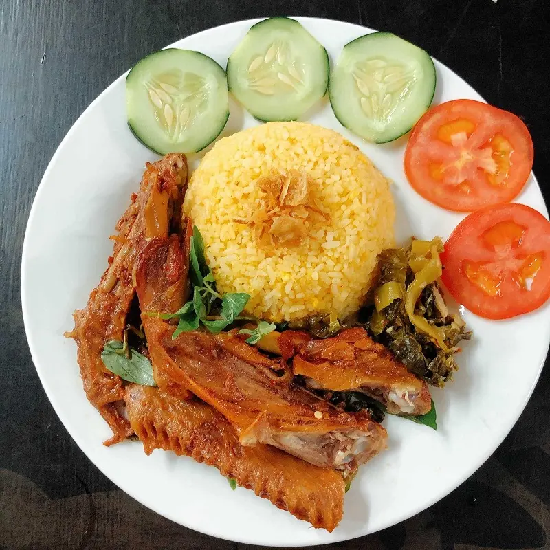 Cơm Gà Phú Yên và những quán cơm ngon nức tiếng mà bạn không nên bỏ lỡ
