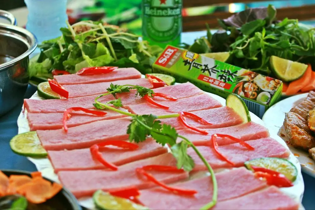 Bỏ t&uacute;i tất tần tật c&aacute;c m&oacute;n B&ograve; g&ugrave; Ph&uacute; Y&ecirc;n ngon tuyệt hảo 9