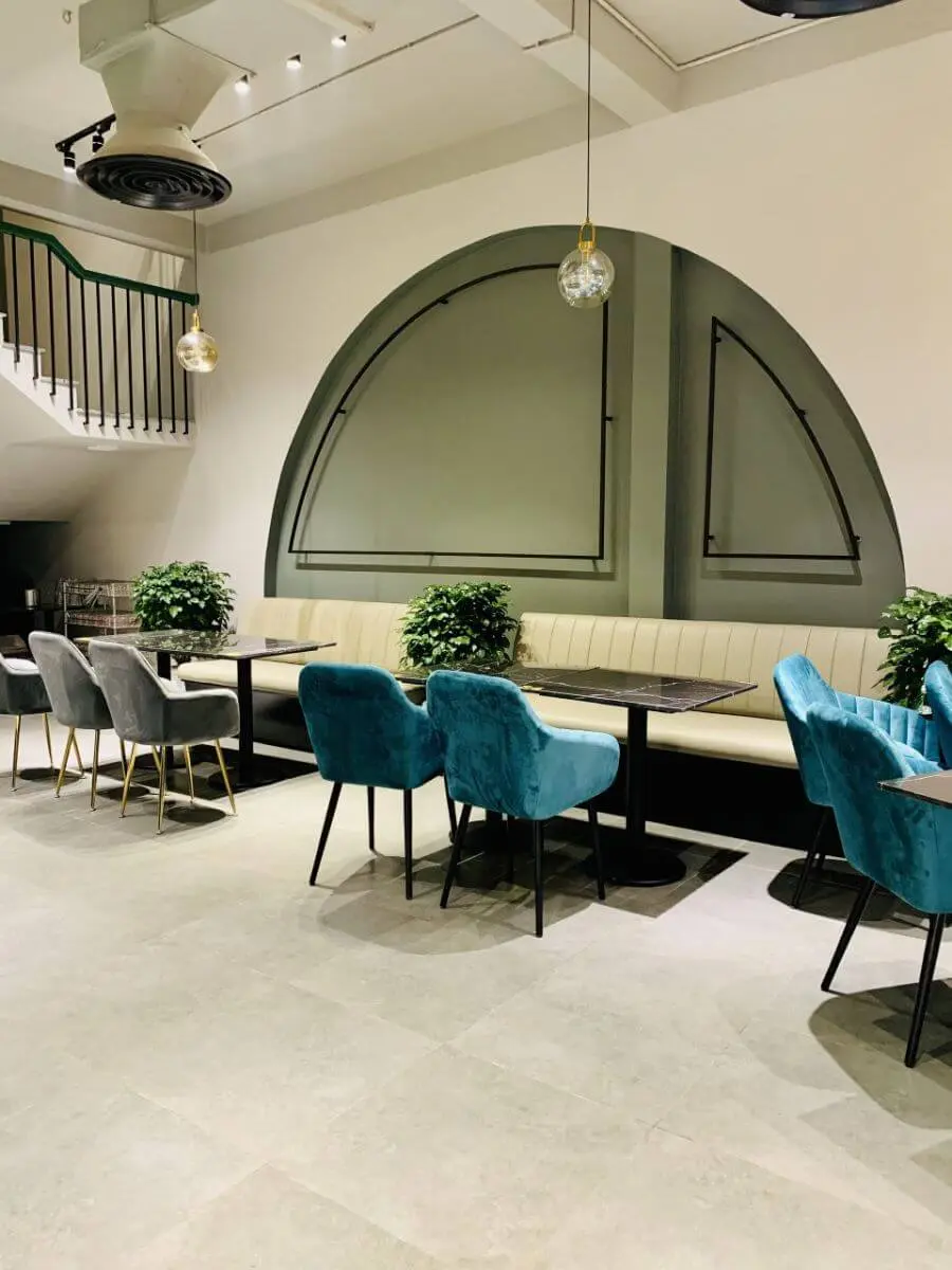 C&agrave; ph&ecirc; Huy T&ugrave;ng Ph&uacute; Y&ecirc;n - Mục sở thị kh&ocirc;ng gian trendy đỉnh của ch&oacute;p tại Ph&uacute; Y&ecirc;n 7