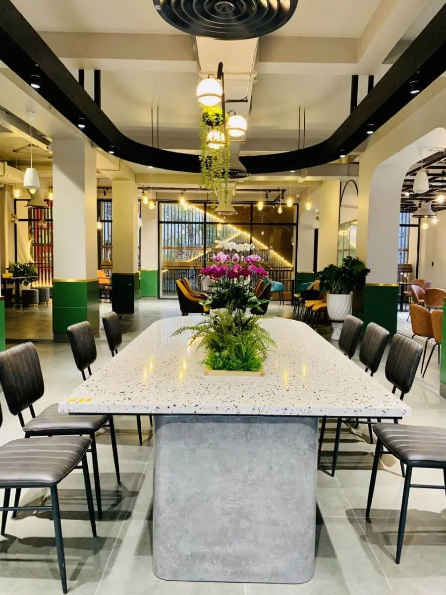 C&agrave; ph&ecirc; Huy T&ugrave;ng Ph&uacute; Y&ecirc;n - Mục sở thị kh&ocirc;ng gian trendy đỉnh của ch&oacute;p tại Ph&uacute; Y&ecirc;n 13