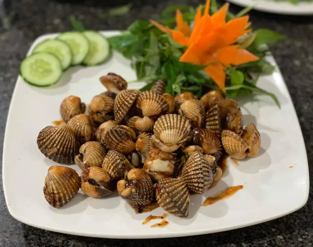 Ch&uacute;c X&iacute;u Restaurant Ph&uacute; Y&ecirc;n - Thi&ecirc;n đường hải sản với kh&ocirc;ng gian tho&aacute;ng đ&atilde;ng nằm b&ecirc;n bờ k&egrave; biển 2