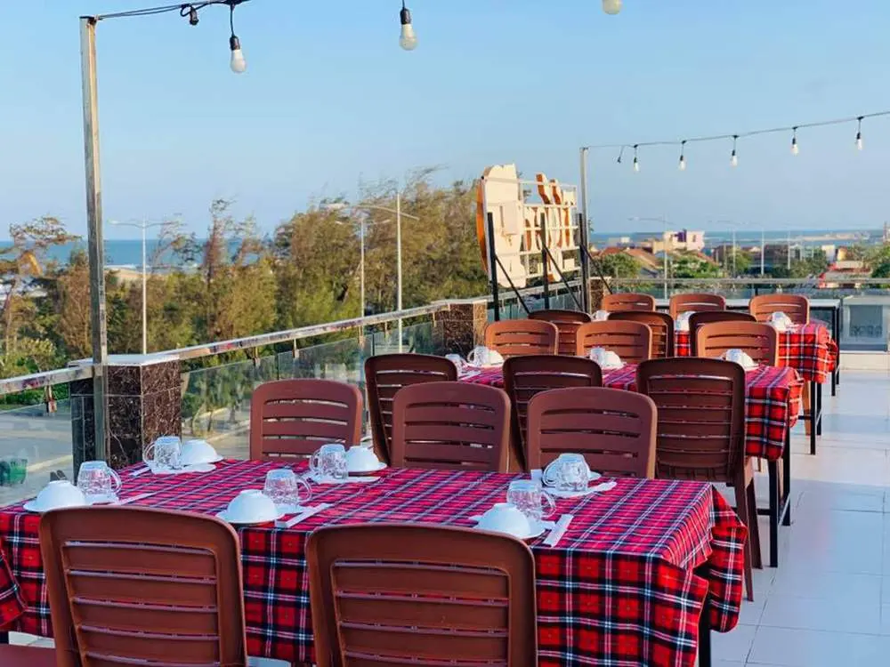 Ch&uacute;c X&iacute;u Restaurant Ph&uacute; Y&ecirc;n - Thi&ecirc;n đường hải sản với kh&ocirc;ng gian tho&aacute;ng đ&atilde;ng nằm b&ecirc;n bờ k&egrave; biển 11