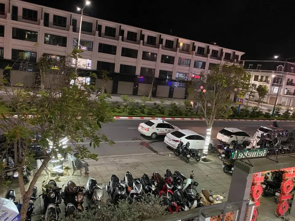 Cuối tuần, ph&aacute; đảo nh&agrave; h&agrave;ng Ho&agrave;ng Gia Ph&uacute; Y&ecirc;n, nơi tr&agrave;n ngập hải sản tươi r&oacute;i v&agrave; ẩm thực 3 miền 7