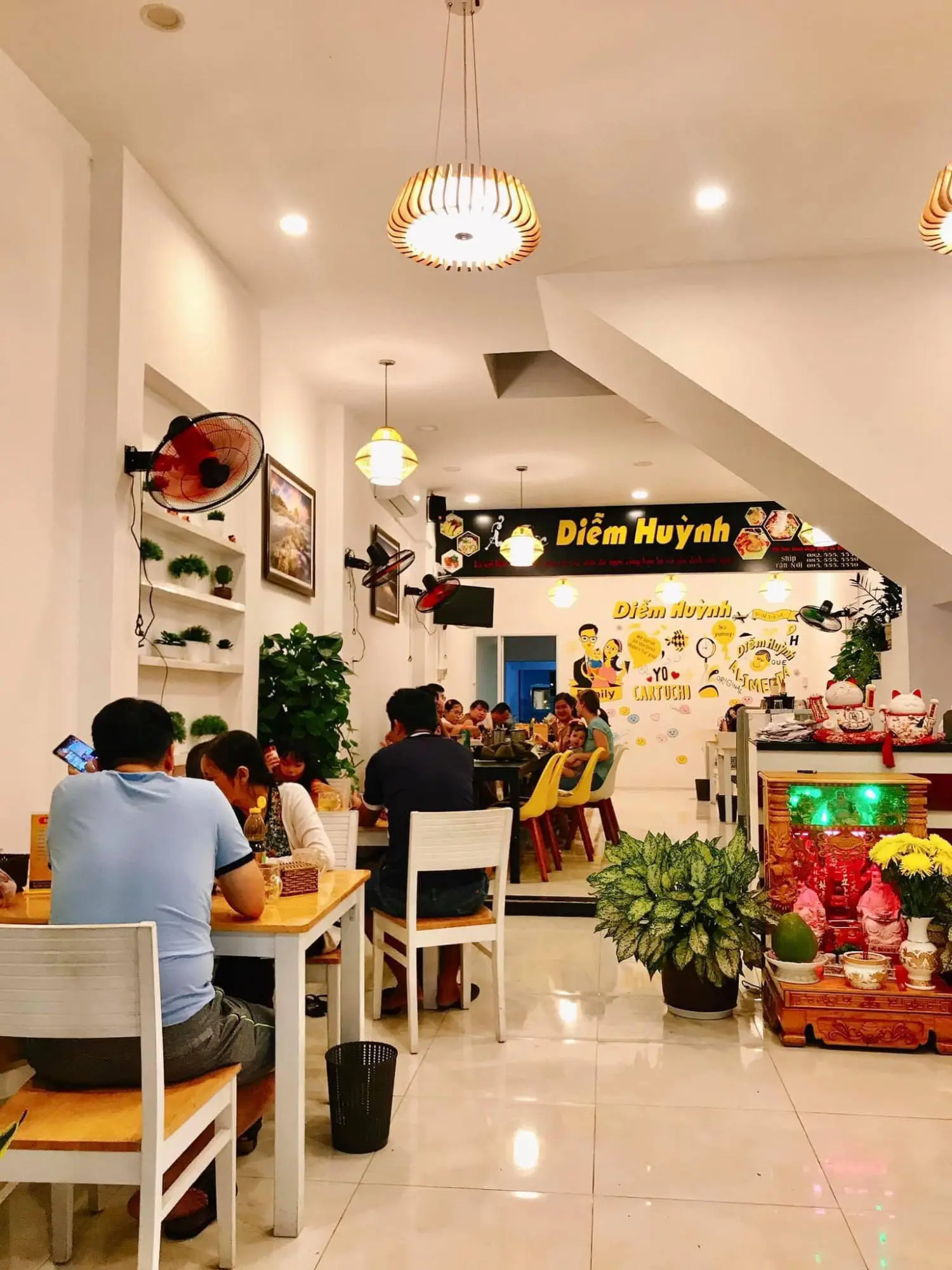 Diễm Huỳnh Restaurant Ph&uacute; Y&ecirc;n - Nh&agrave; h&agrave;ng Ph&uacute; Y&ecirc;n ngon kh&oacute; cưỡng giữa trung t&acirc;m th&agrave;nh phố 3