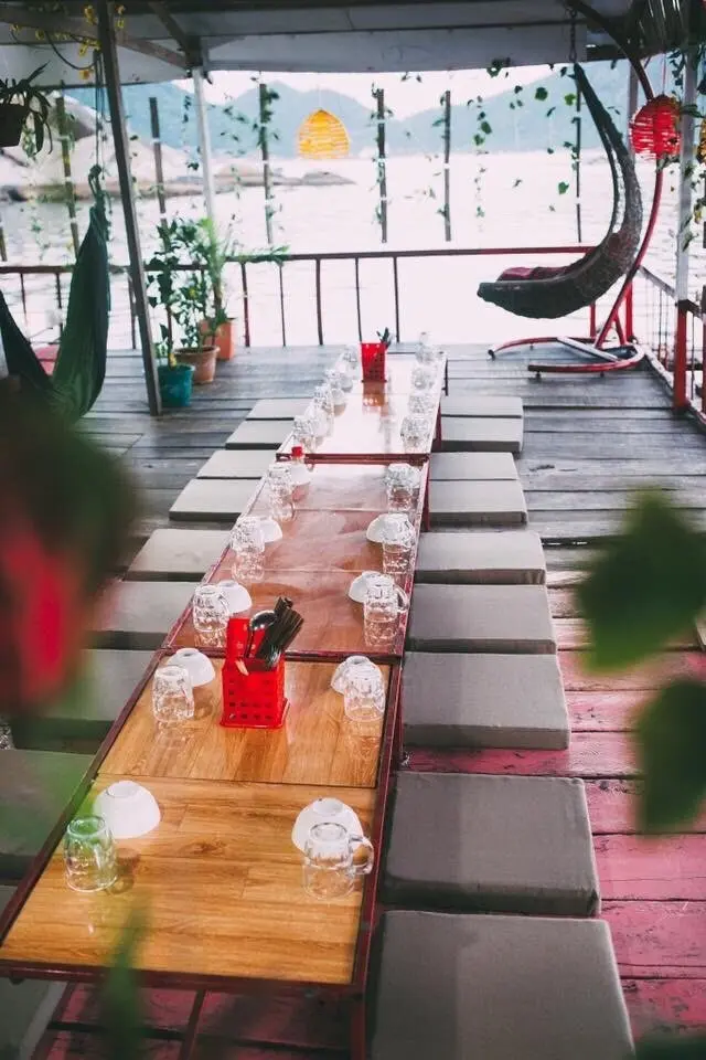 Hải sản b&egrave; nổi Vũng R&ocirc; Ph&uacute; Y&ecirc;n &ndash; Mu&ocirc;n v&agrave;n m&oacute;n ngon với hương vị đậm đ&agrave;, hấp dẫn 4