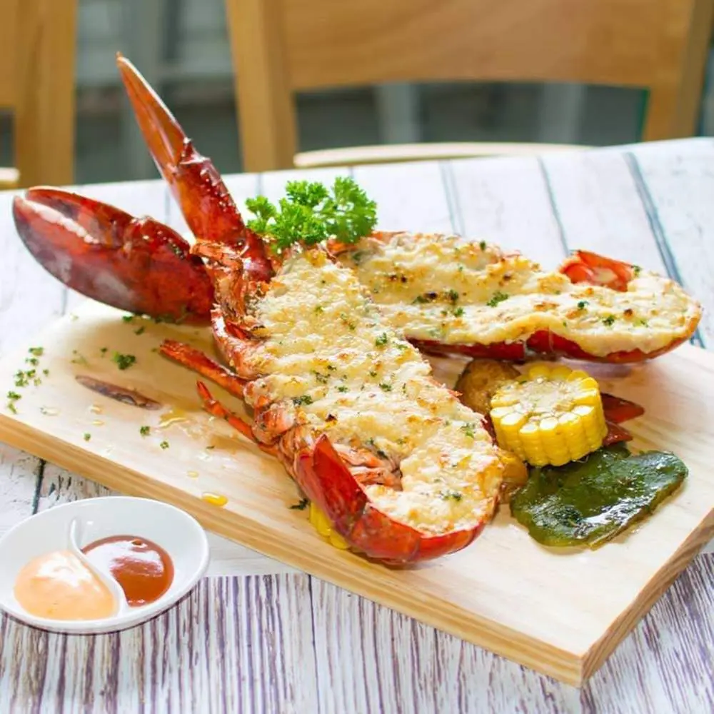 Kh&aacute;m Ph&aacute; Ẩm Thực &Aacute; &Acirc;u Tại Aroma Restaurant 9