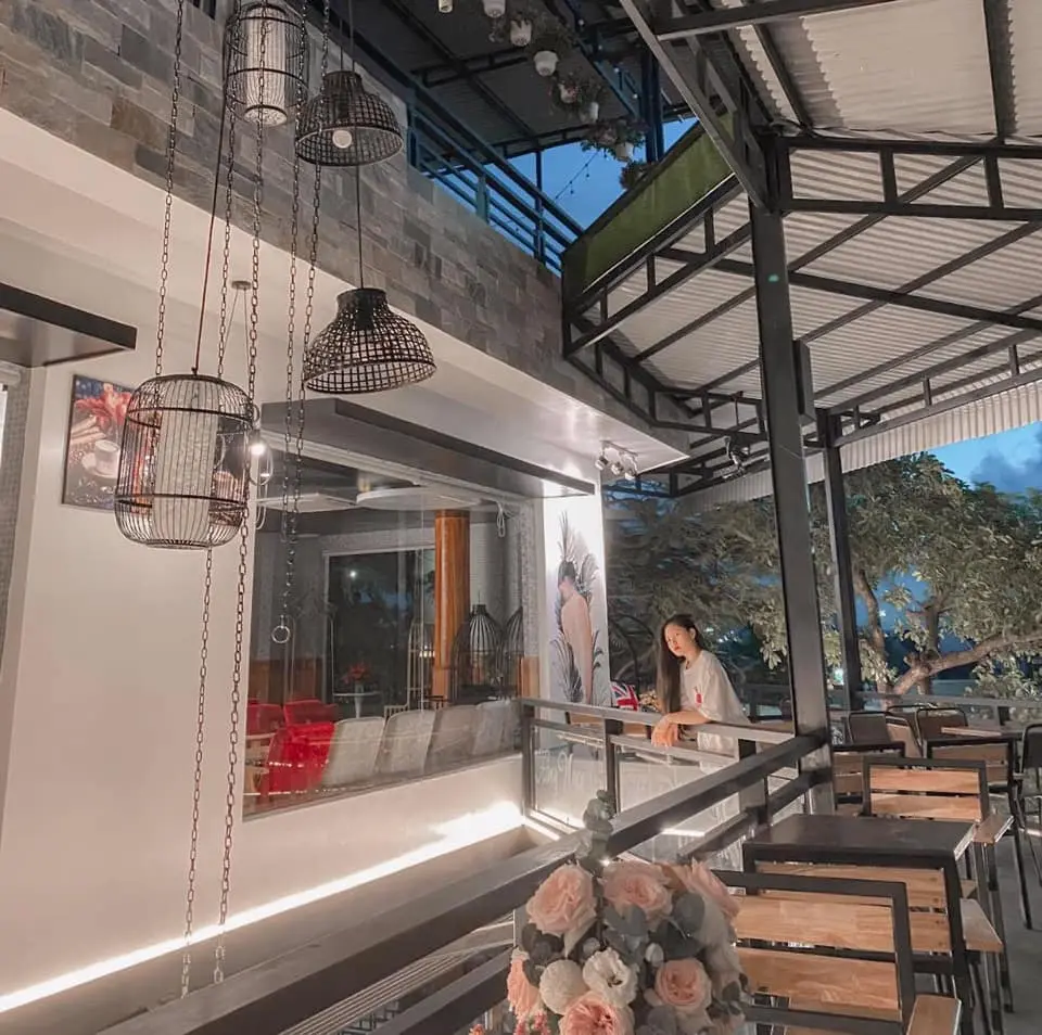 Kh&ocirc;ng cần la c&agrave; đ&acirc;u xa, chỉ cần gh&eacute; đến C&agrave; ph&ecirc; Hồng Ngọc Ph&uacute; Y&ecirc;n l&agrave; y&ecirc;u từ c&aacute;i nh&igrave;n đầu ti&ecirc;n ngay th&ocirc;i 23