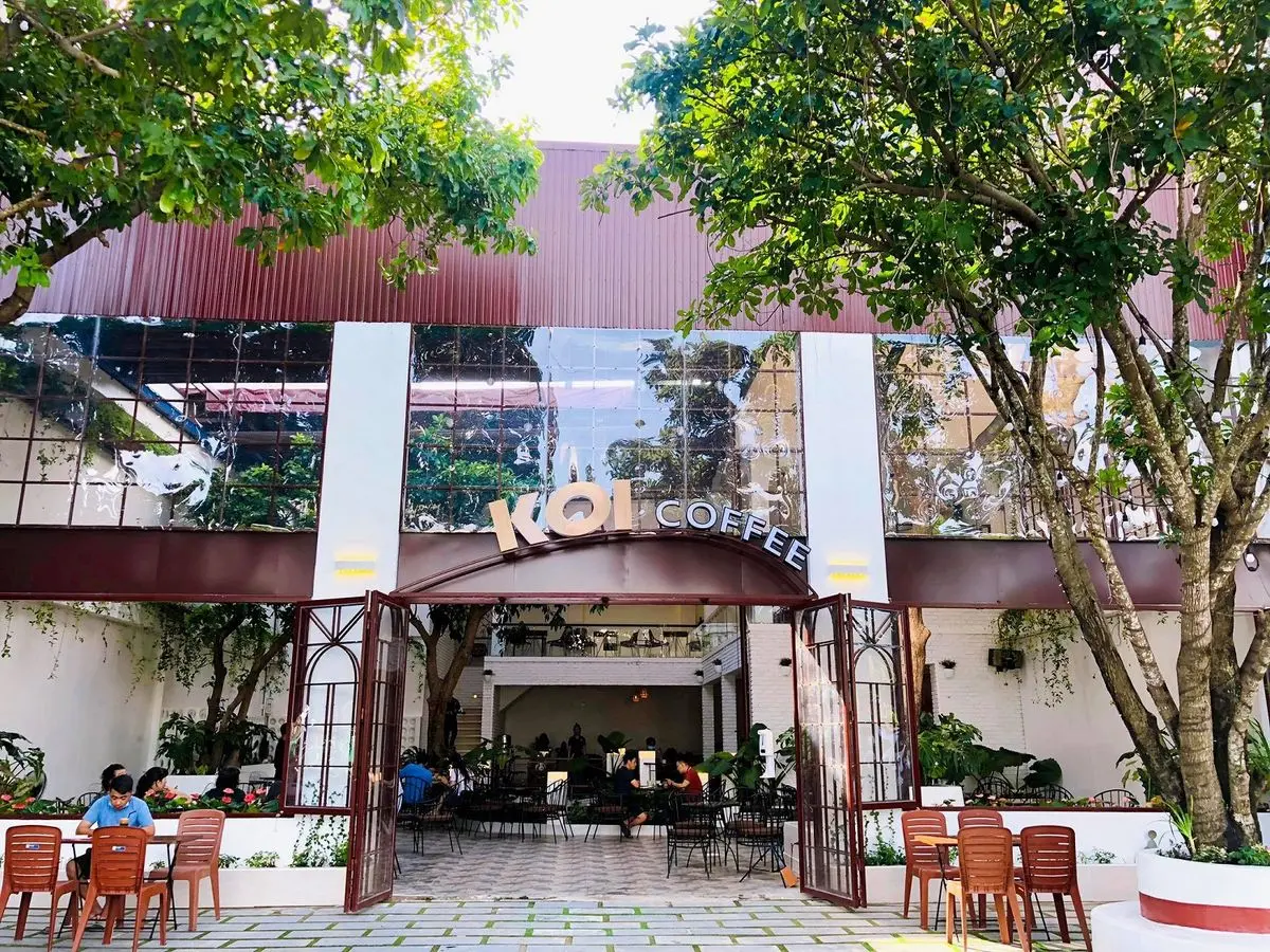 KOI caf&eacute; Ph&uacute; Y&ecirc;n &ndash; Qu&aacute;n c&agrave; ph&ecirc; c&aacute; Koi đầu ti&ecirc;n tại Ph&uacute; Y&ecirc;n 2
