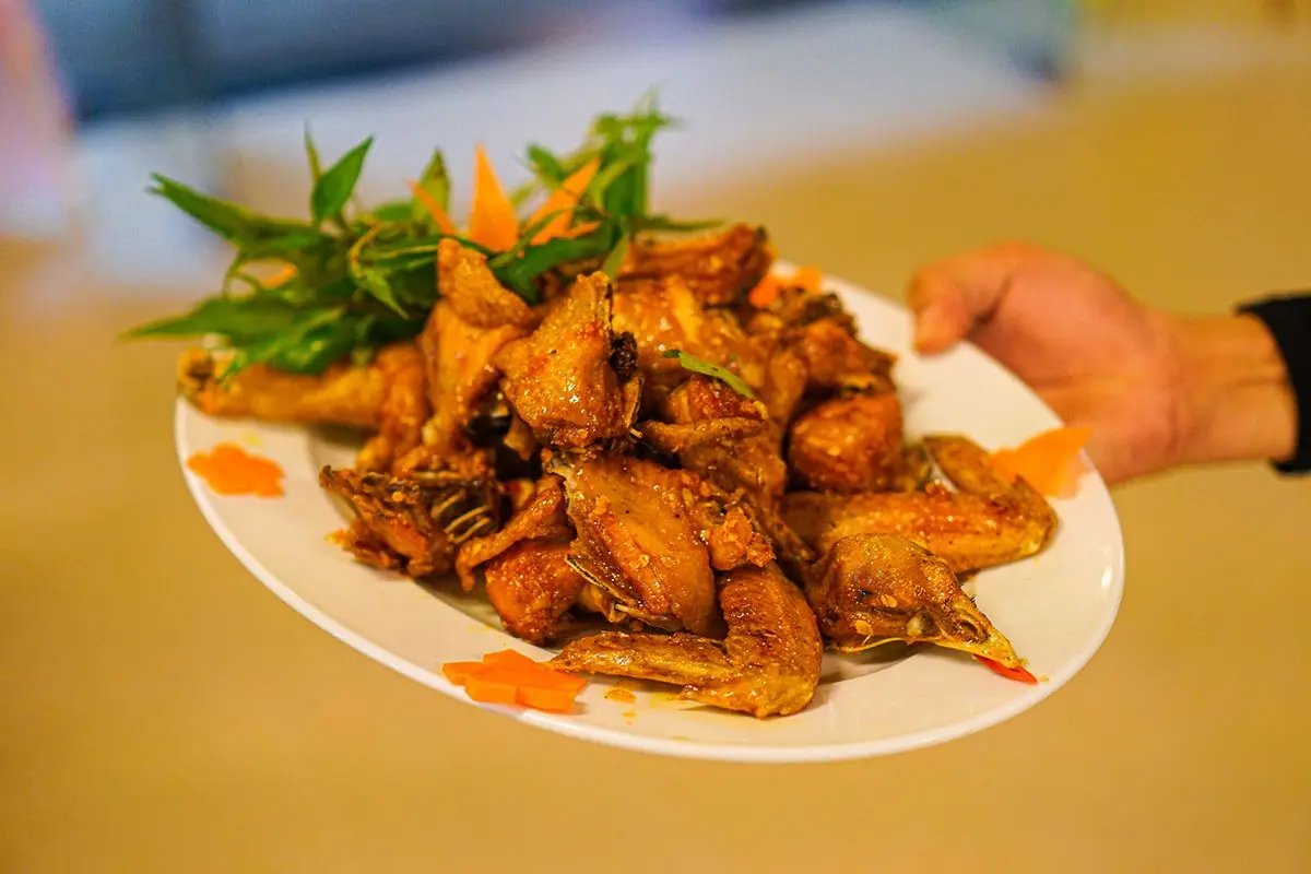 Long Beach Restaurant Ph&uacute; Y&ecirc;n - Nh&agrave; h&agrave;ng tr&ecirc;n b&atilde;i biển si&ecirc;u xịn 6