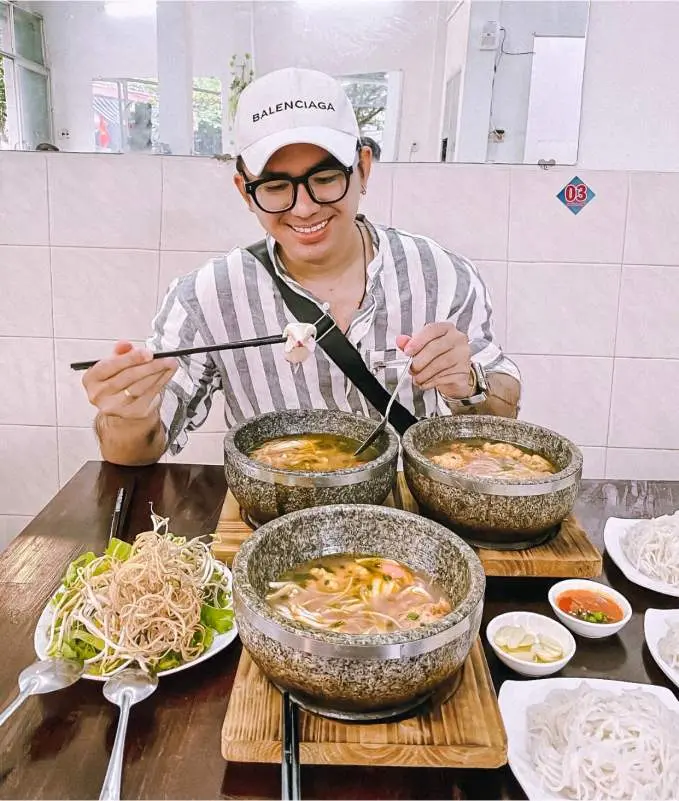 M&ecirc; mệt với m&oacute;n b&uacute;n chả mực Ph&uacute;c Long đậm đ&agrave; hương vị của biển 7