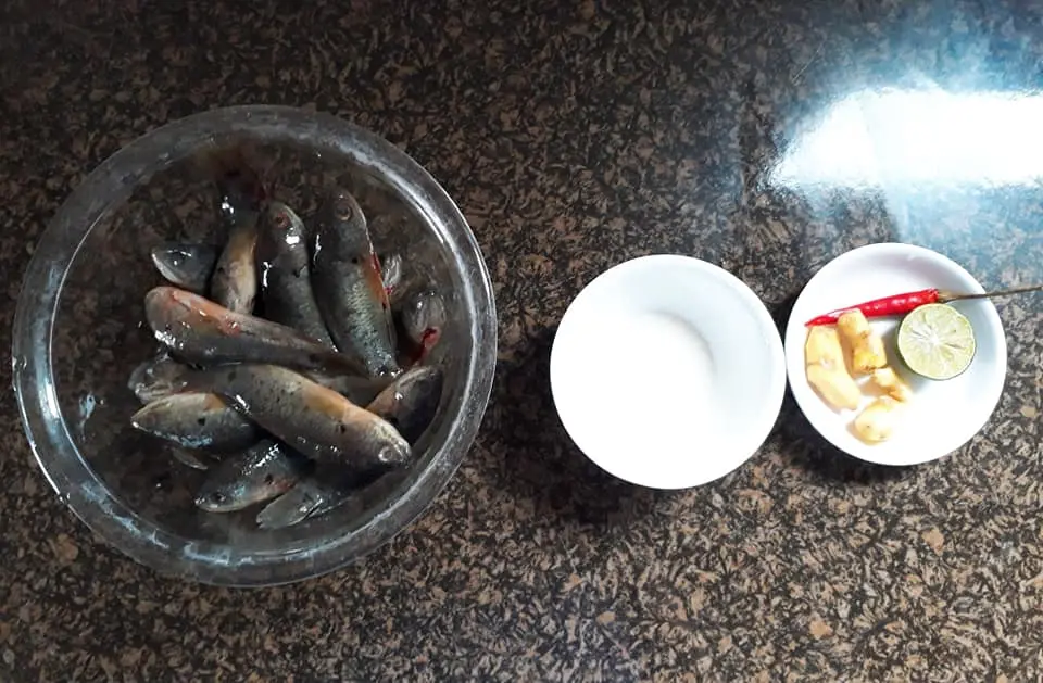 Ngon kh&oacute; cưỡng hương vị đậm đ&agrave; của m&oacute;n bột m&igrave; khuấy chấm nước mắm dằm c&aacute; r&ocirc; đồng 6