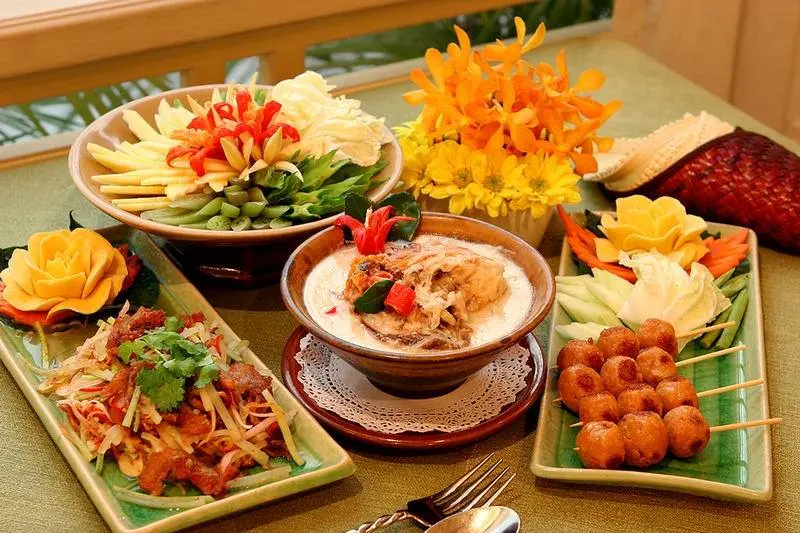 Nh&agrave; h&agrave;ng Thi&ecirc;n Trường Ph&uacute; Y&ecirc;n - Thi&ecirc;n đường hải sản gi&aacute; b&igrave;nh d&acirc;n 2