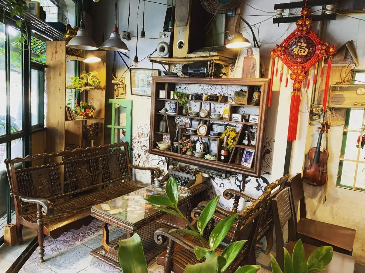 T&igrave;m lại ch&uacute;t ho&agrave;i niệm xưa cũ tại Wait Vintage Caf&eacute; Ph&uacute; Y&ecirc;n 6