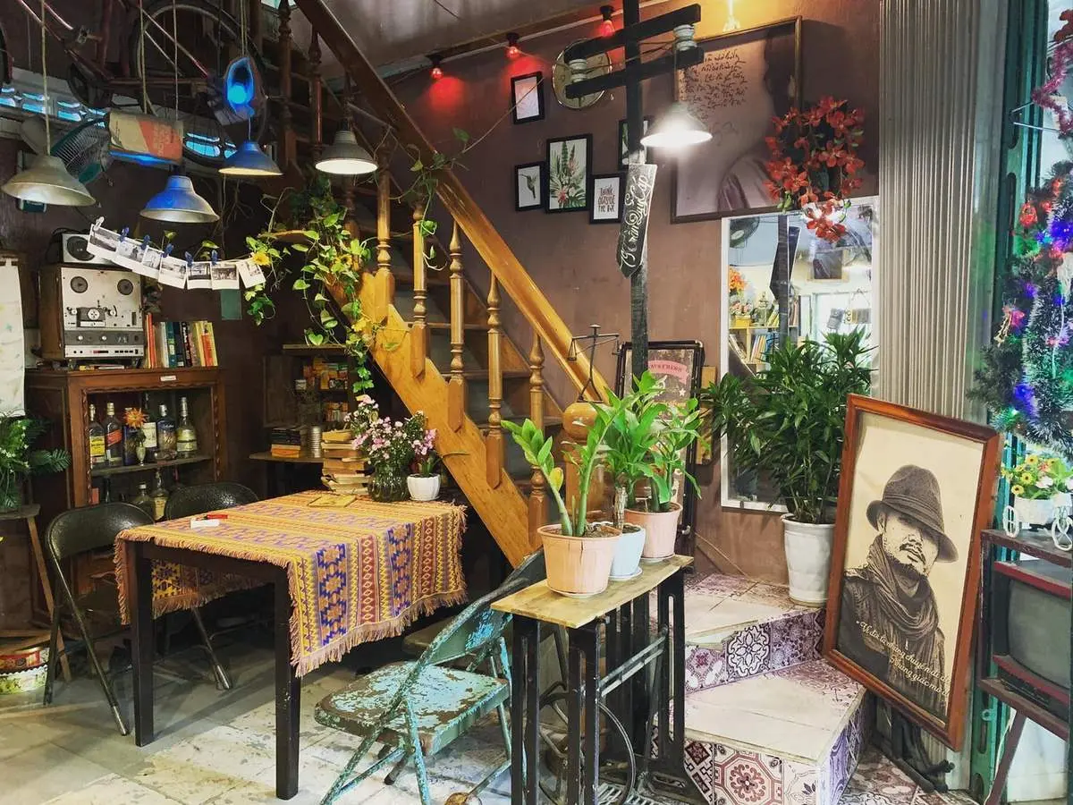 T&igrave;m lại ch&uacute;t ho&agrave;i niệm xưa cũ tại Wait Vintage Caf&eacute; Ph&uacute; Y&ecirc;n 12