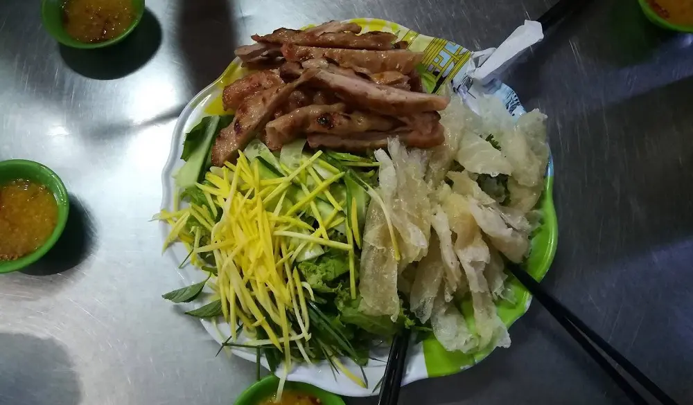Top qu&aacute;n ăn vặt ở Ph&uacute; Y&ecirc;n m&agrave; bạn nhất định phải thử qua một lần 2