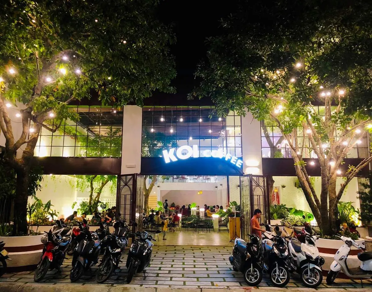KOI café Phú Yên – Quán cà phê cá Koi đầu tiên tại Phú Yên