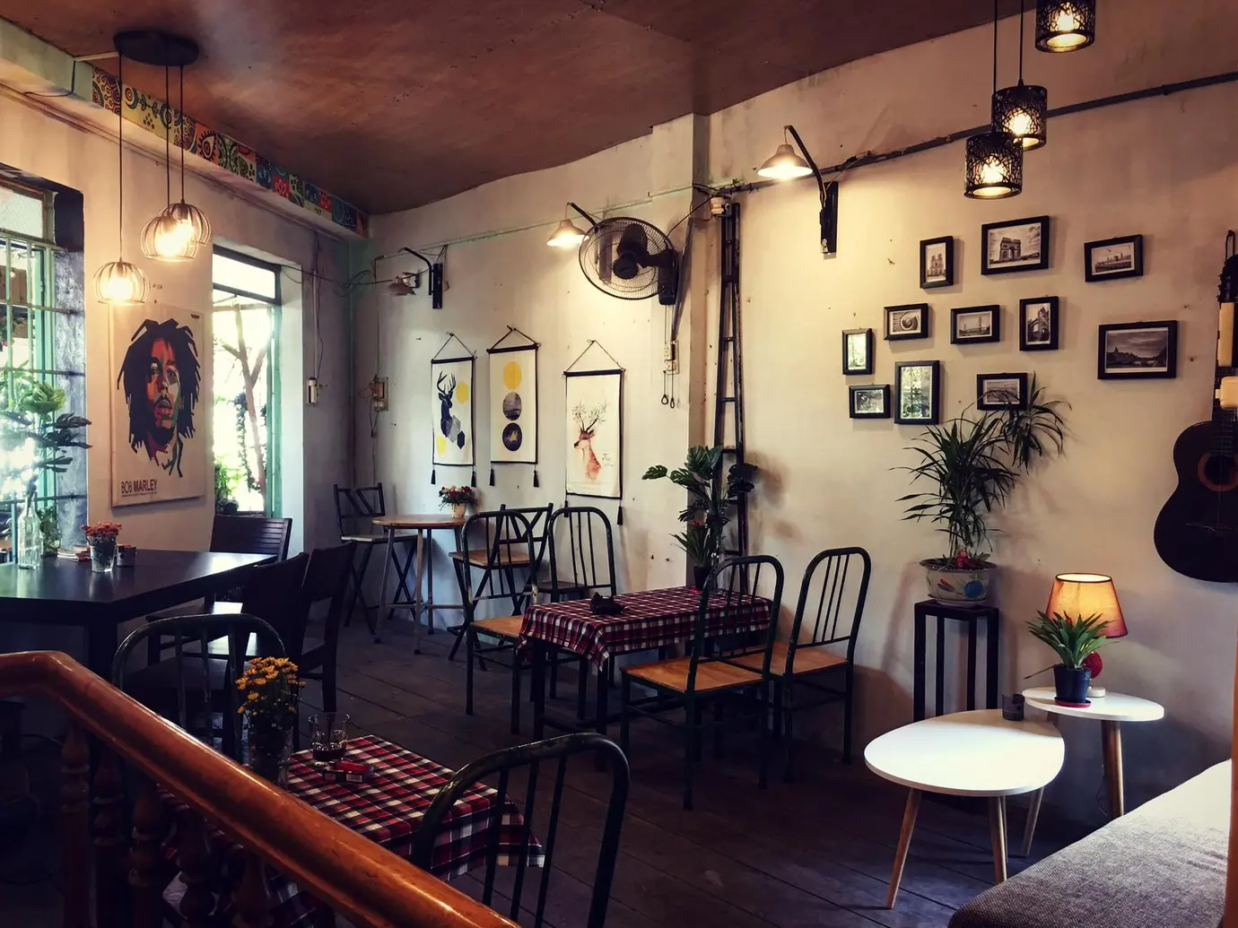 Tìm lại chút hoài niệm xưa cũ tại Wait Vintage Café Phú Yên
