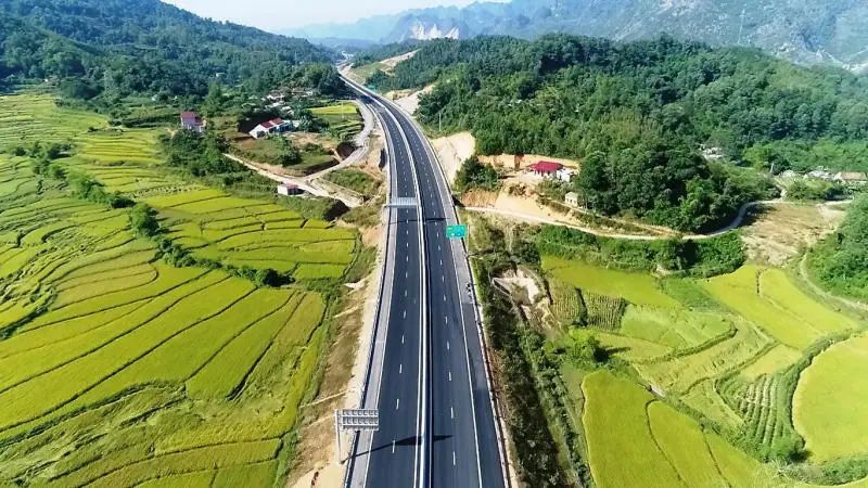Chinh phục đ&egrave;o Cả Ph&uacute; Y&ecirc;n đẹp m&ecirc; mẩn v&agrave; đầy th&aacute;ch thức 7