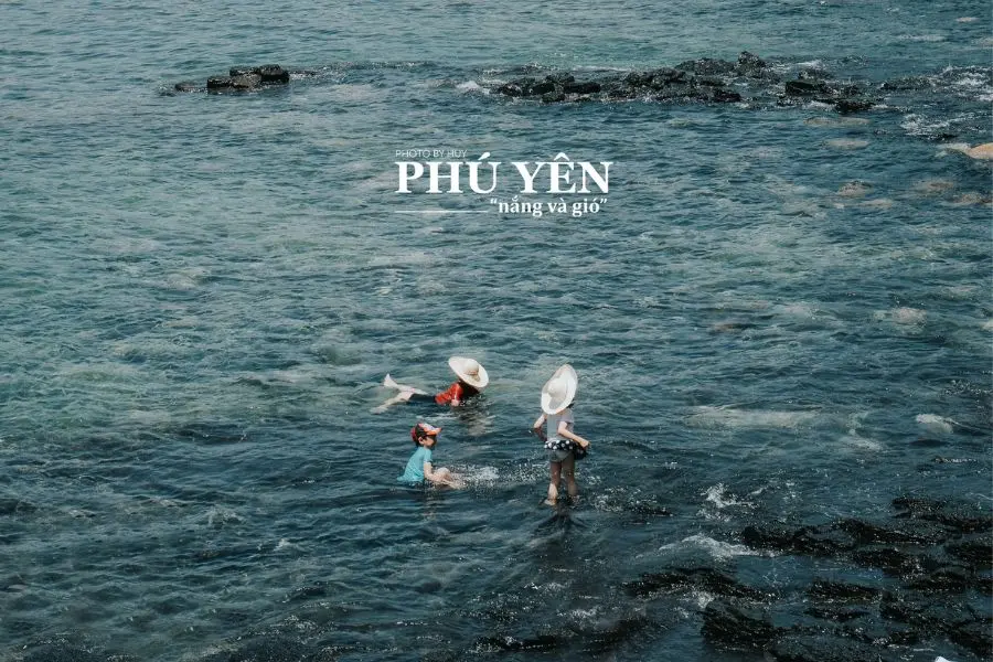 Kh&aacute;m ph&aacute; Ph&uacute; Y&ecirc;n đầy nắng v&agrave; gi&oacute; qua những thước ảnh b&igrave;nh y&ecirc;n 10