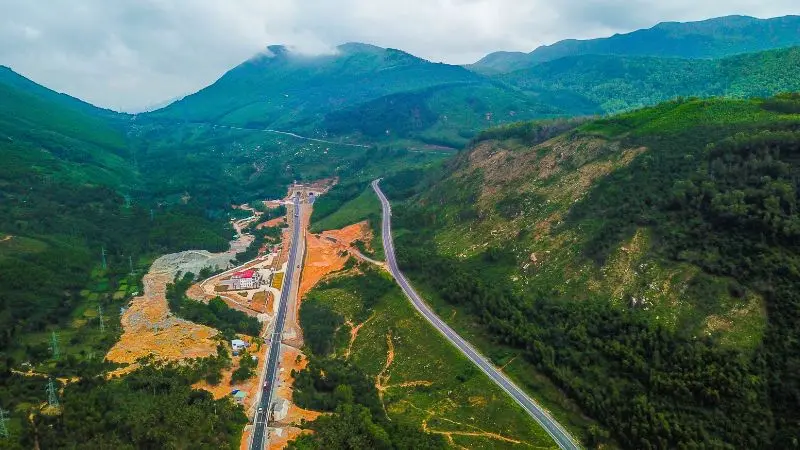 Phượt đ&egrave;o C&ugrave; M&ocirc;ng kh&aacute;m ph&aacute; cung đường hiểm trở bậc nhất Việt Nam 3