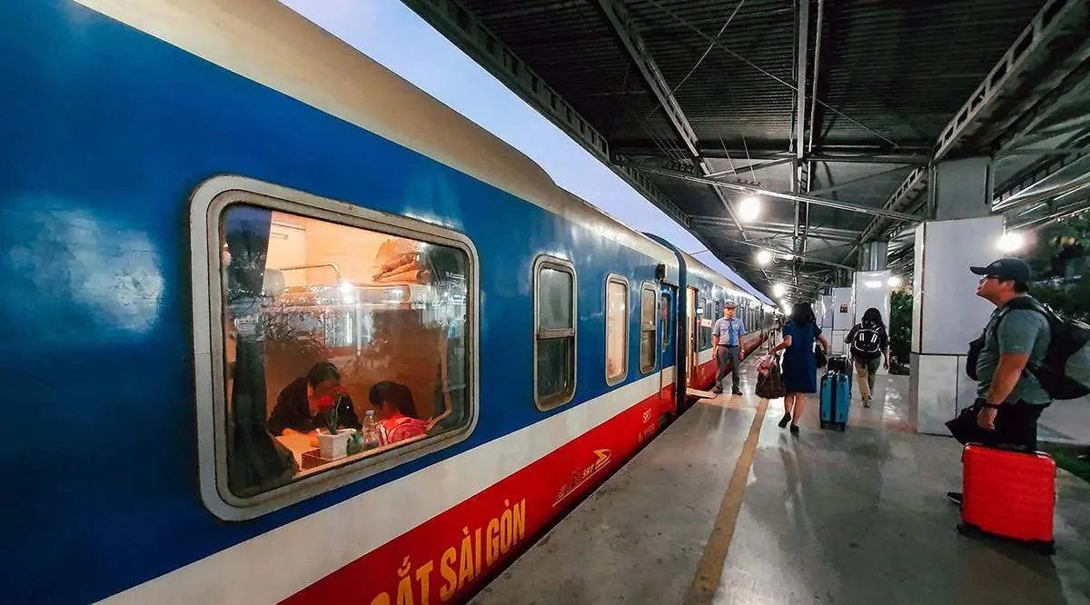 Kinh nghiệm vi vu Ph&uacute; Y&ecirc;n v&agrave; kh&aacute;m ph&aacute; mảnh đất hoa v&agrave;ng tr&ecirc;n cỏ xanh 4