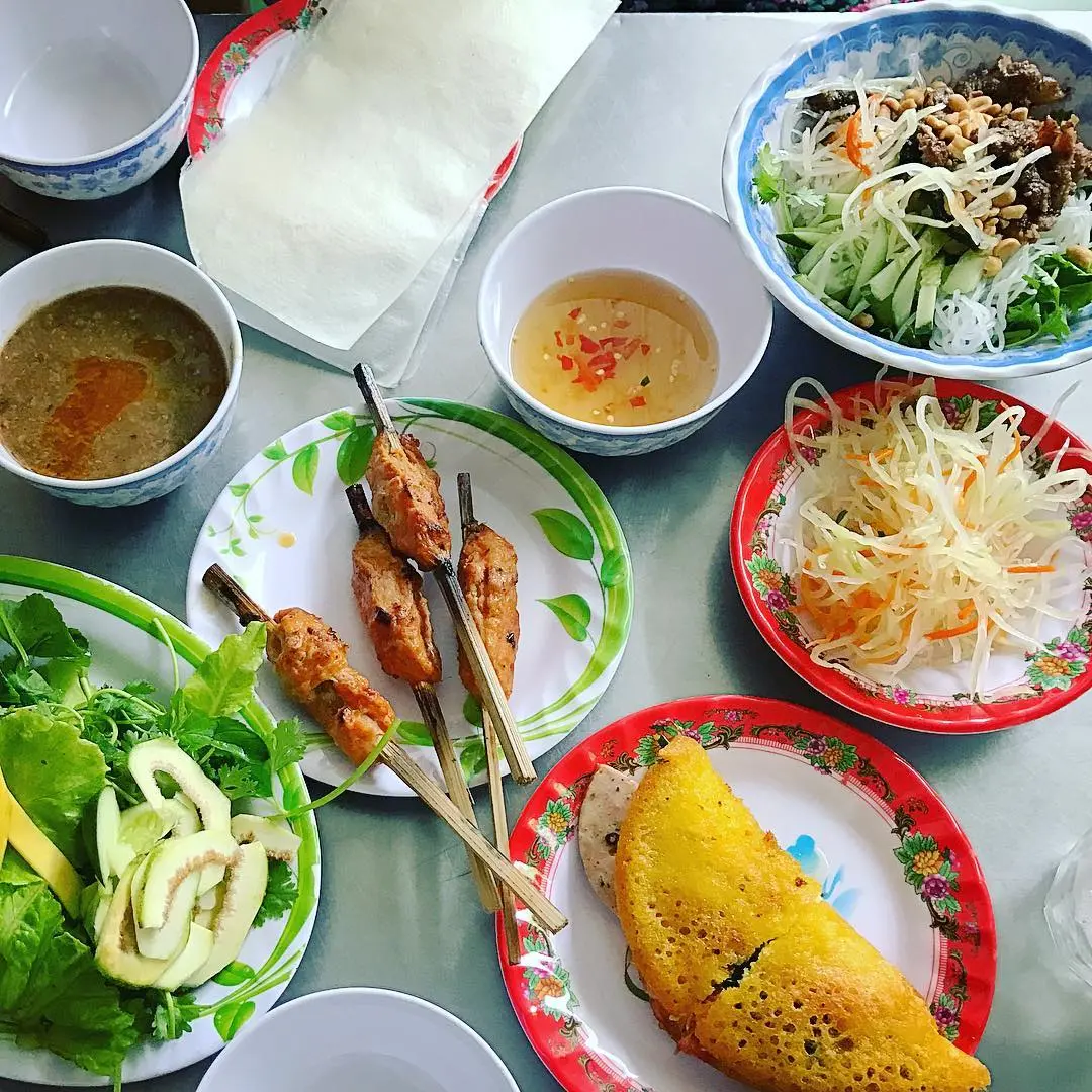 B&aacute;nh kho&aacute;i Quảng B&igrave;nh với lớp vỏ v&agrave;ng ươm, gi&ograve;n rụm hấp dẫn v&ocirc; c&ugrave;ng 4