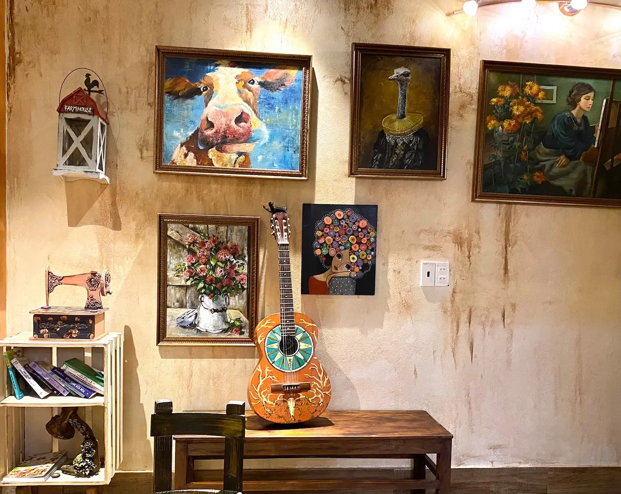 Craft Coffee House Quảng B&igrave;nh nổi bật với thiết kế ma mị, huyền b&iacute; 3