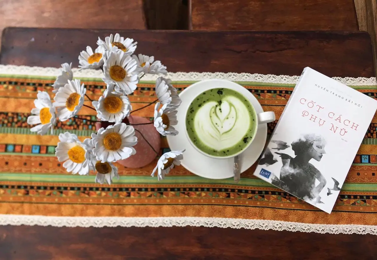 Craft Coffee House Quảng B&igrave;nh nổi bật với thiết kế ma mị, huyền b&iacute; 19