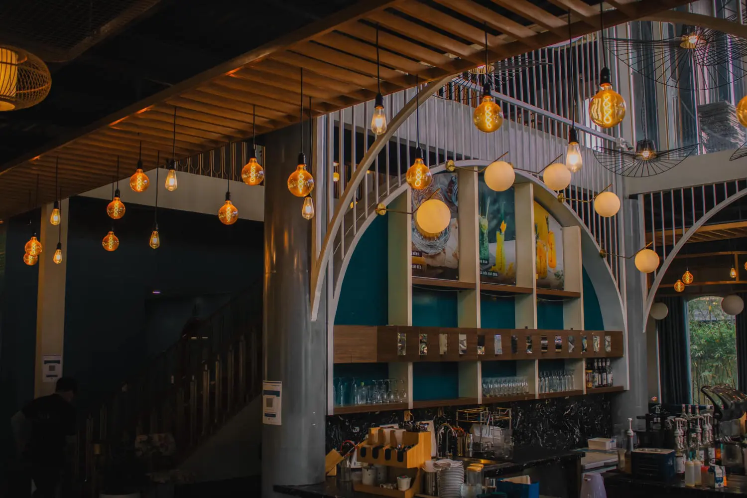 Đến The Ayatt Coffee Quảng B&igrave;nh thưởng thức thương hiệu c&agrave; ph&ecirc; Việt Nam hiện đại 6
